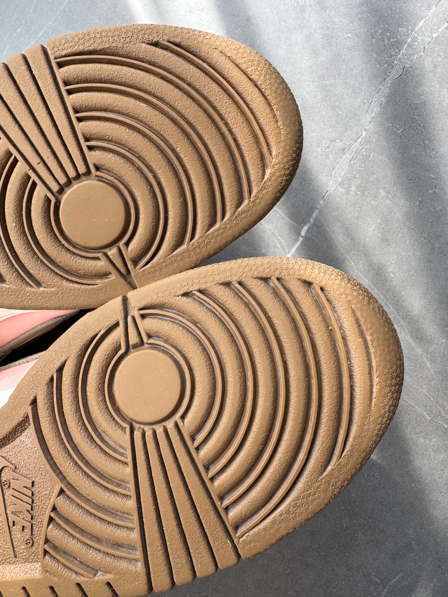 Dunk Low Pro SB Stussy Cherry 2005 US8