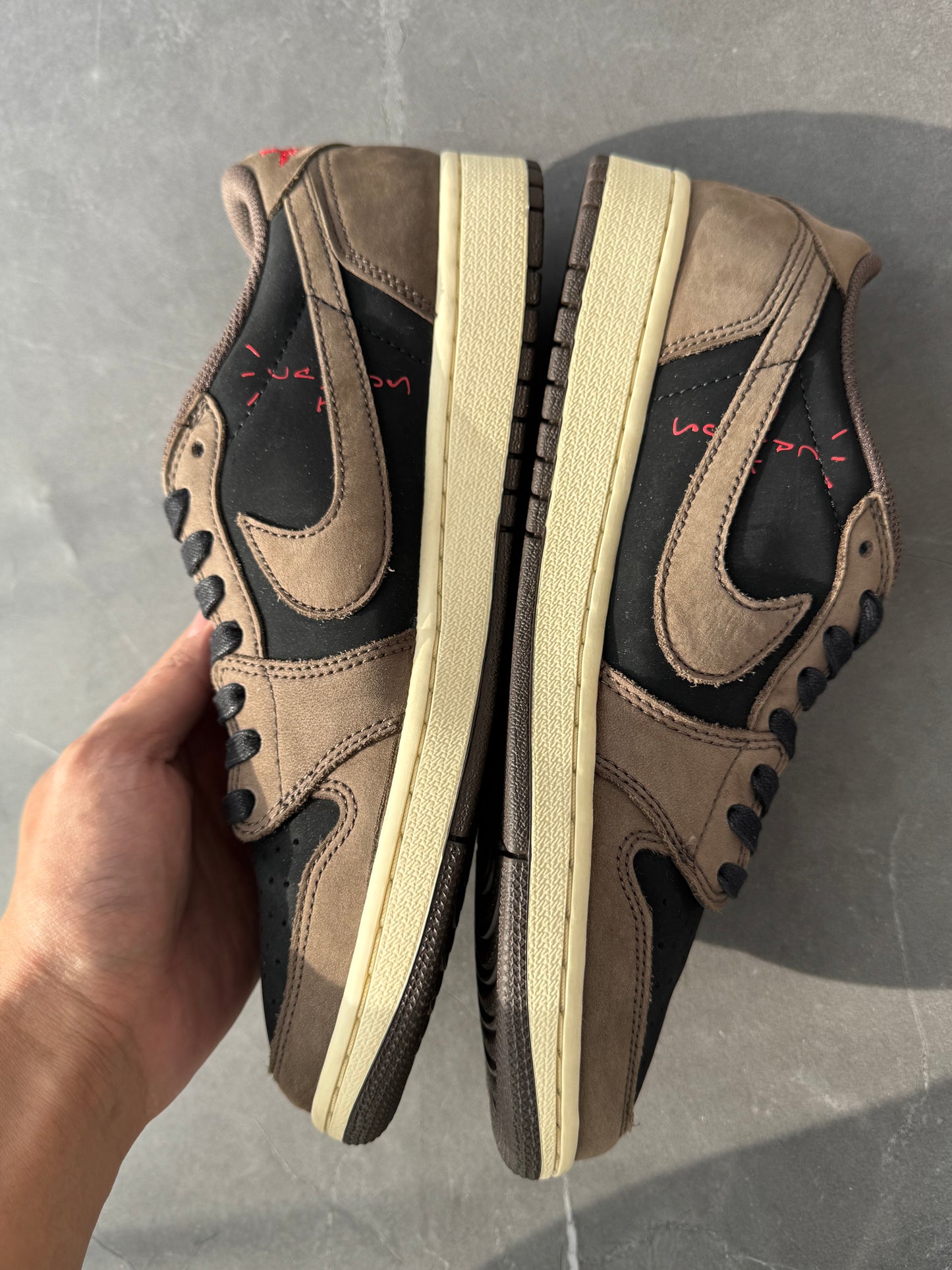 Air Jordan 1 Low Travis Scott Mocha US9