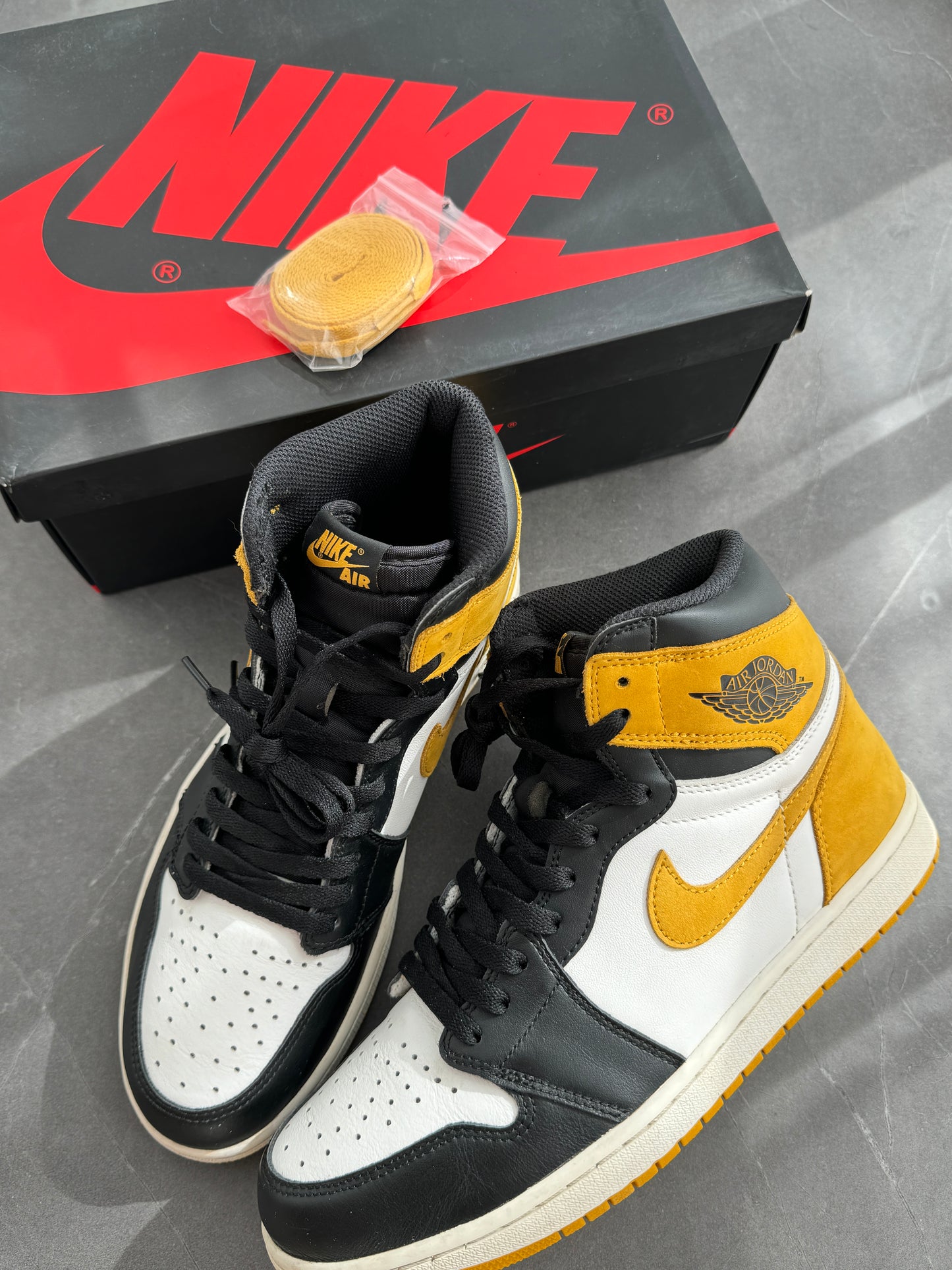 Air Jordan 1 High Yellow Ochre