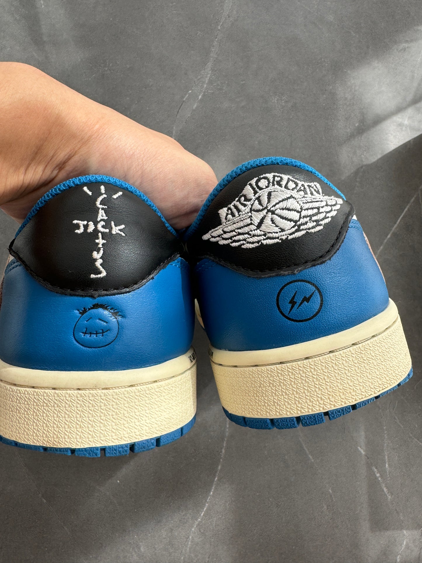 Air Jordan 1 Low Travis Scott Fragment Design US10