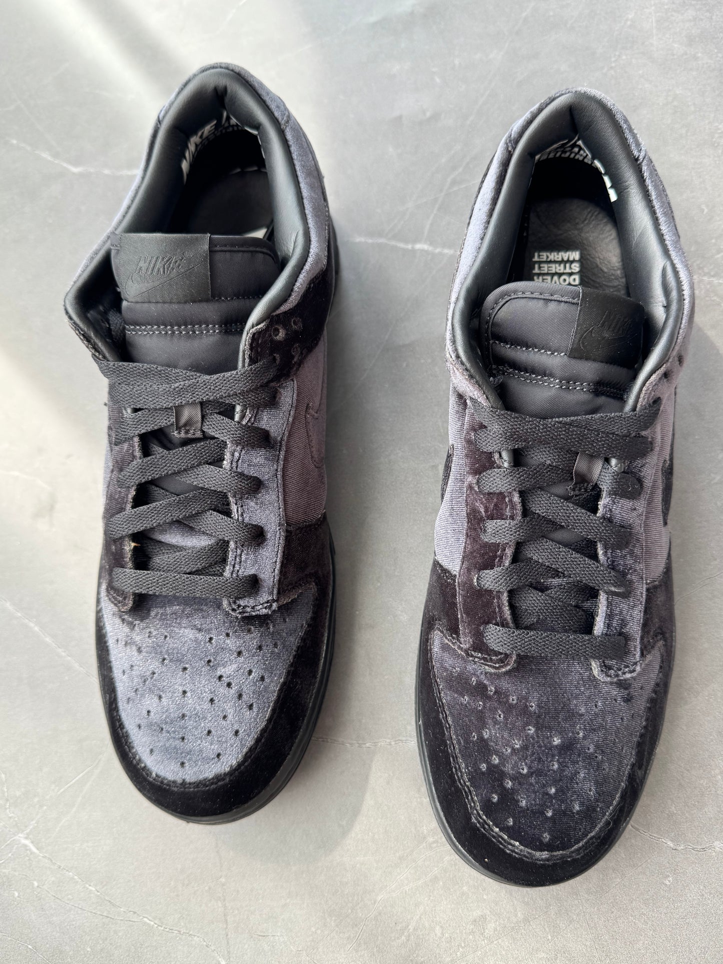 Dunk Low Dover Street Market Triple Black Velvet