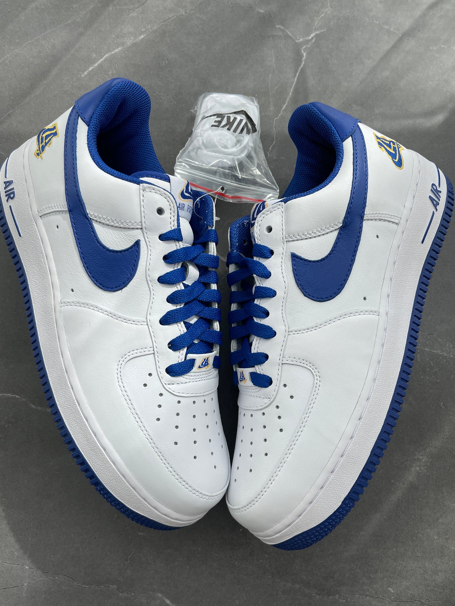 Air Force 1 Low Los Angeles Friends & Family Sample