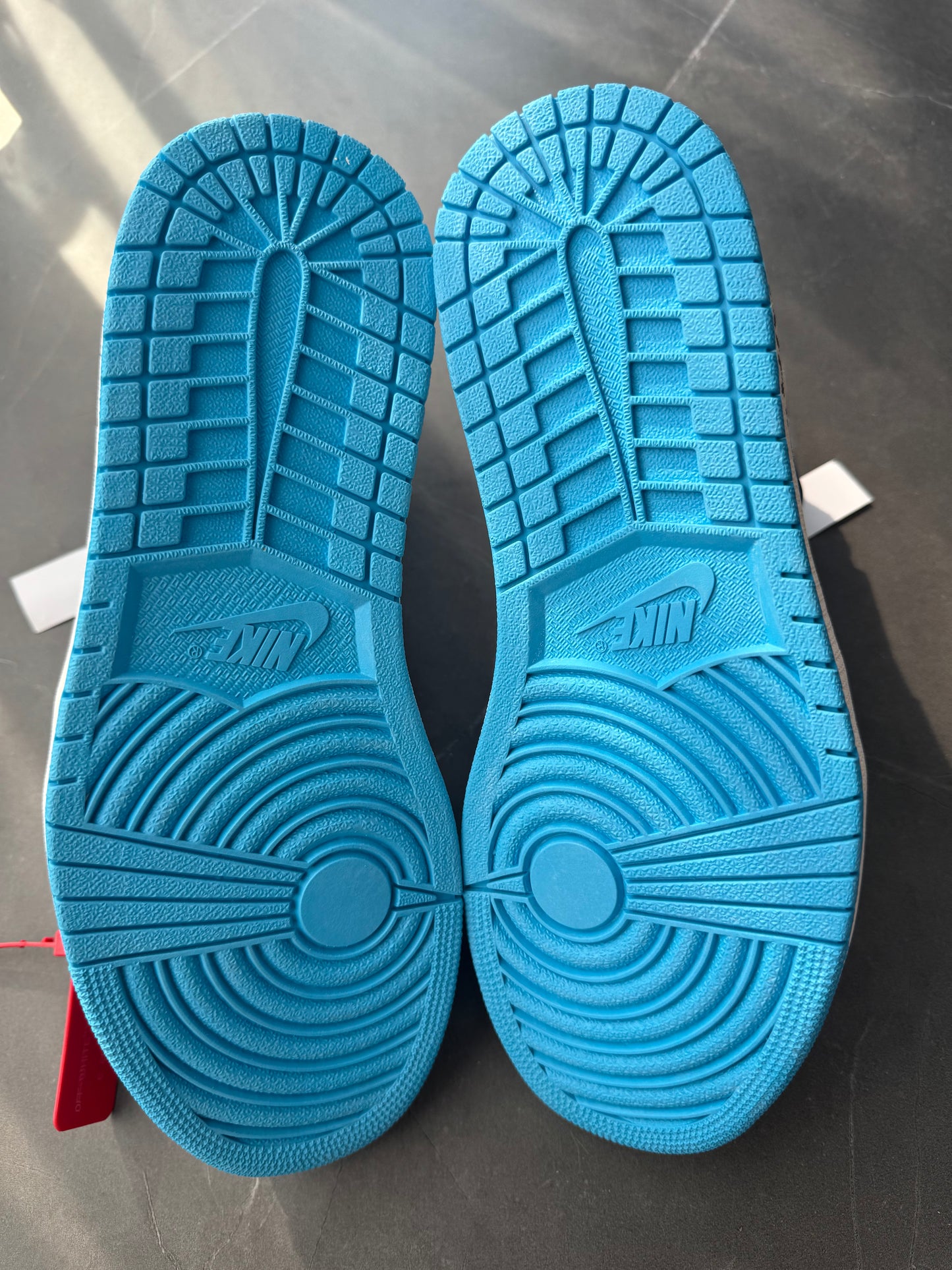 Air Jordan 1 High Off-White University Blue US11