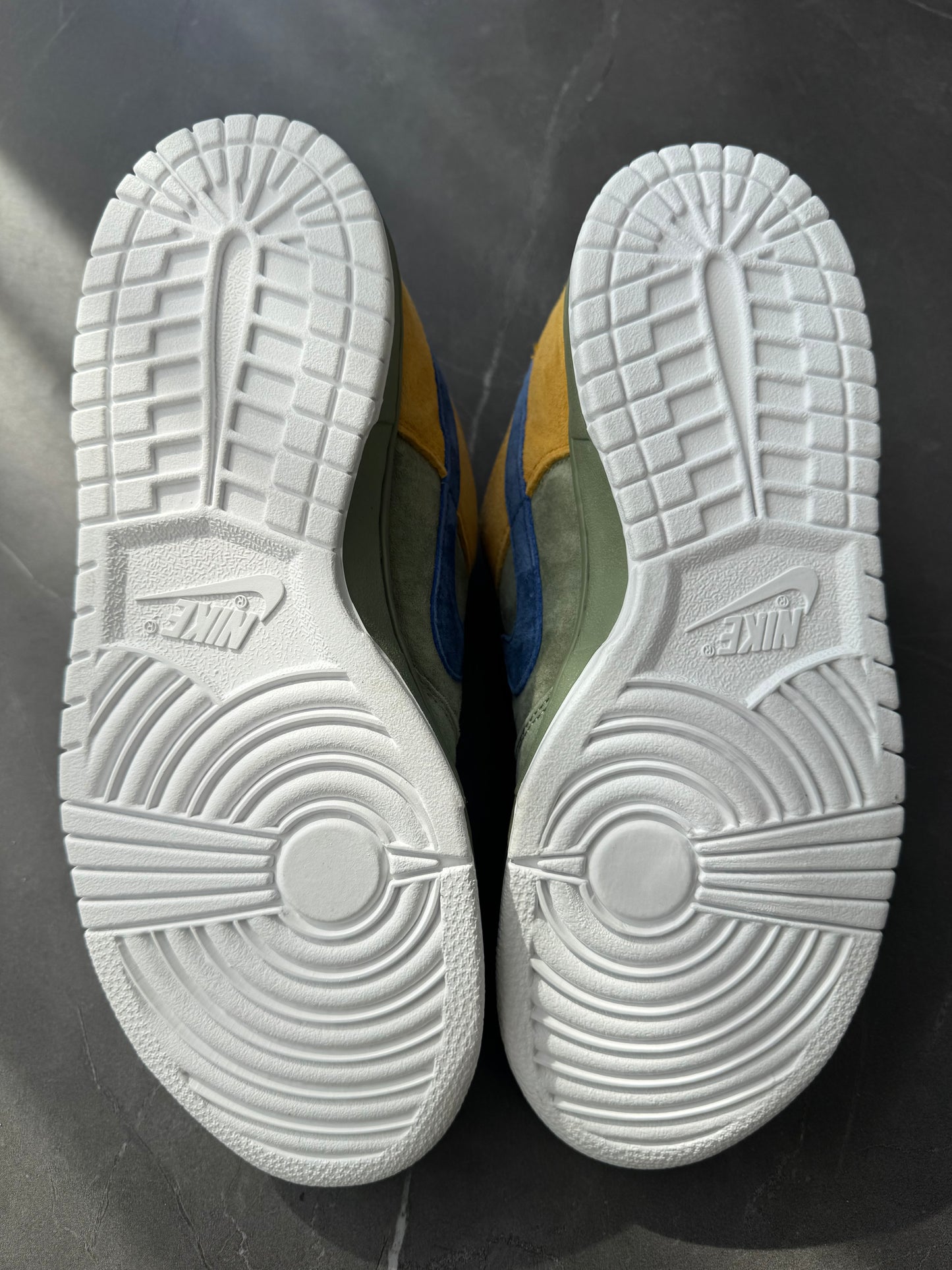 Dunk Low Premium SB Puff N Stuff 2006 US9